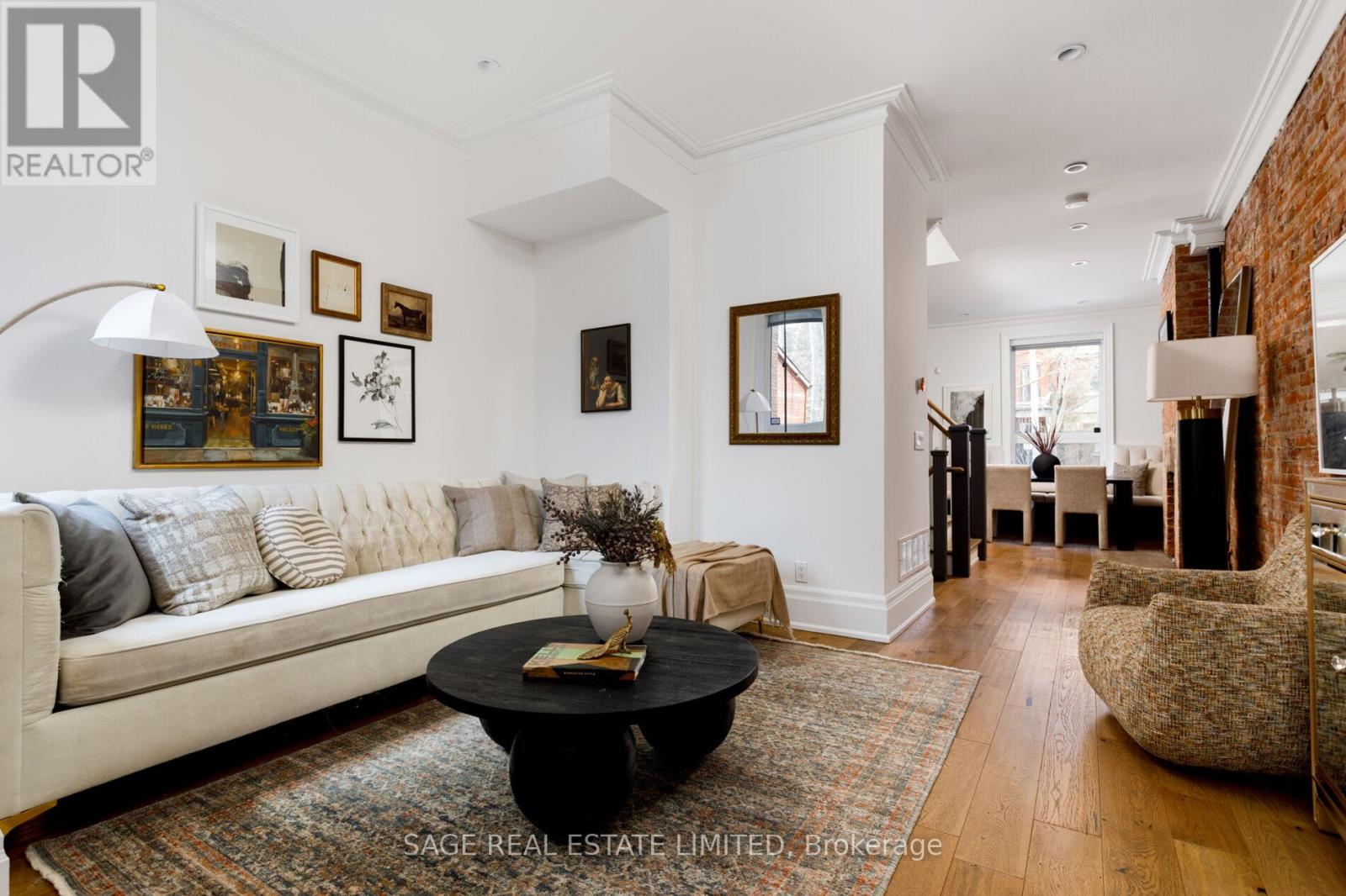 221 Crawford Street, Toronto, Ontario  M6J 2V5 - Photo 6 - C12912854