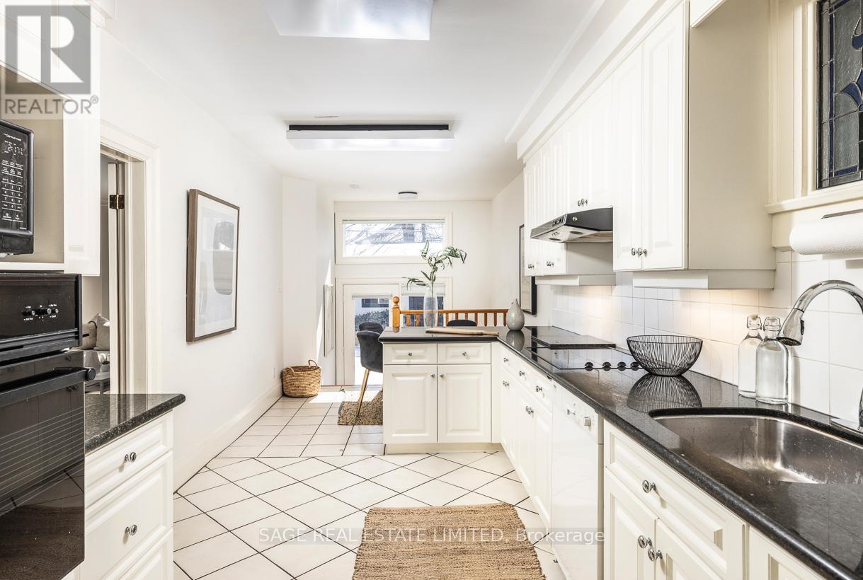 205 Cranbrooke Avenue, Toronto, Ontario  M5M 1M8 - Photo 20 - C12912894