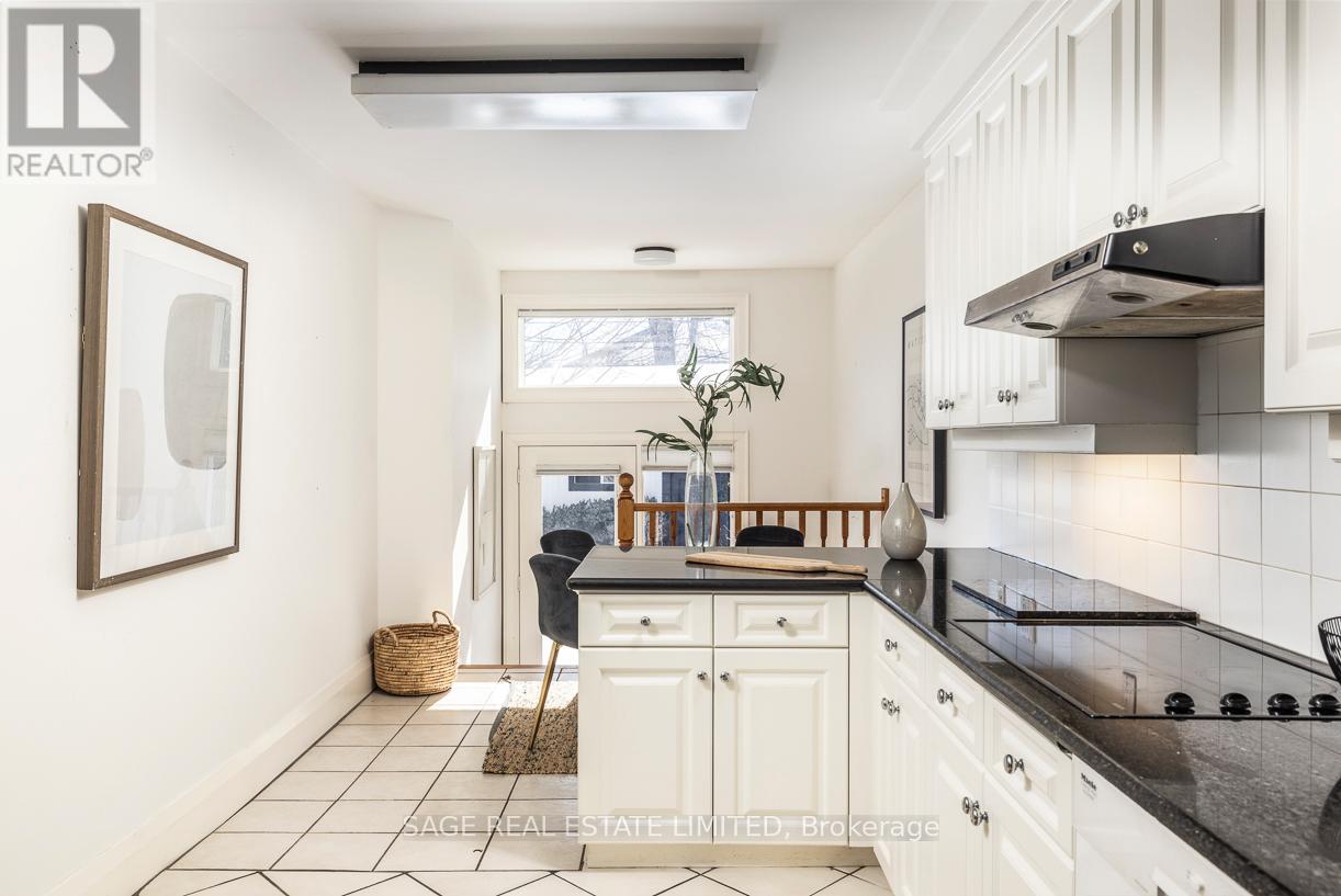 205 Cranbrooke Avenue, Toronto, Ontario  M5M 1M8 - Photo 21 - C12912894