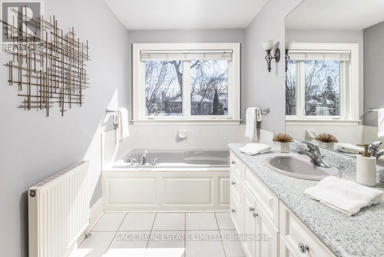 205 Cranbrooke Avenue, Toronto, Ontario  M5M 1M8 - Photo 31 - C12912894