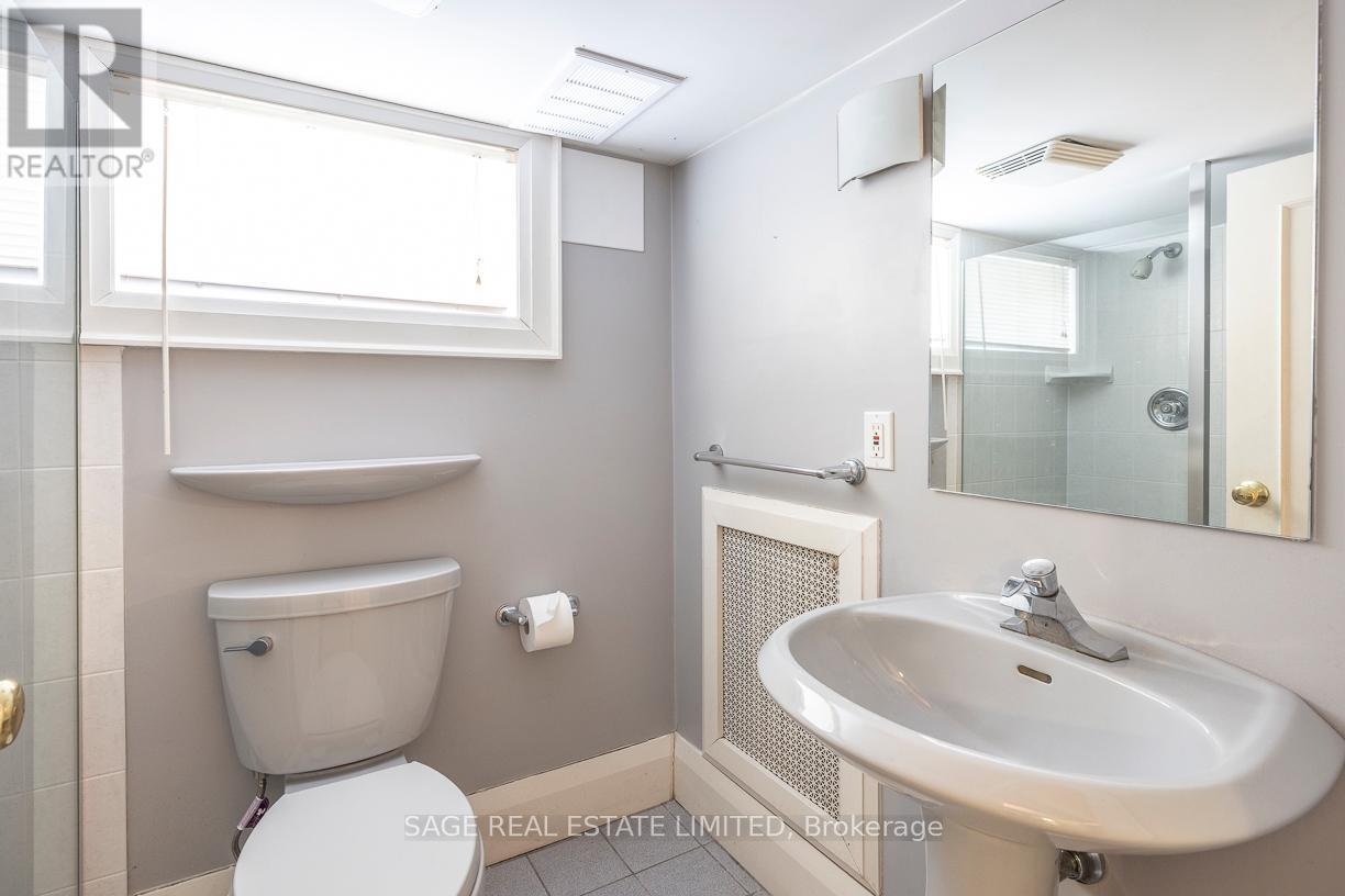 205 Cranbrooke Avenue, Toronto, Ontario  M5M 1M8 - Photo 34 - C12912894