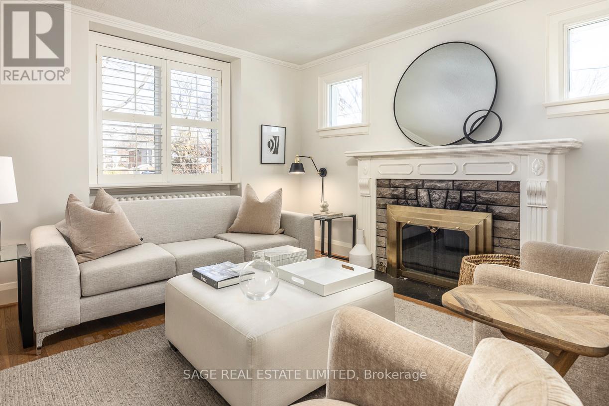 205 Cranbrooke Avenue, Toronto, Ontario  M5M 1M8 - Photo 6 - C12912894