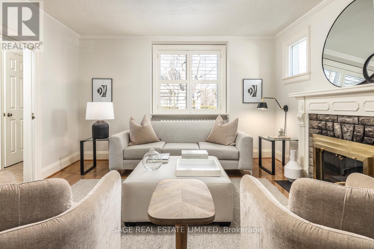 205 Cranbrooke Avenue, Toronto, Ontario  M5M 1M8 - Photo 8 - C12912894