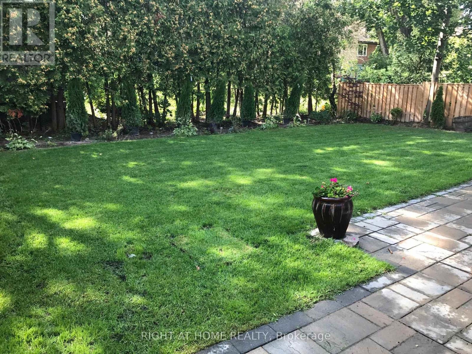 8 Alonzo Road, Toronto, Ontario  M2R 1T5 - Photo 17 - C12912942