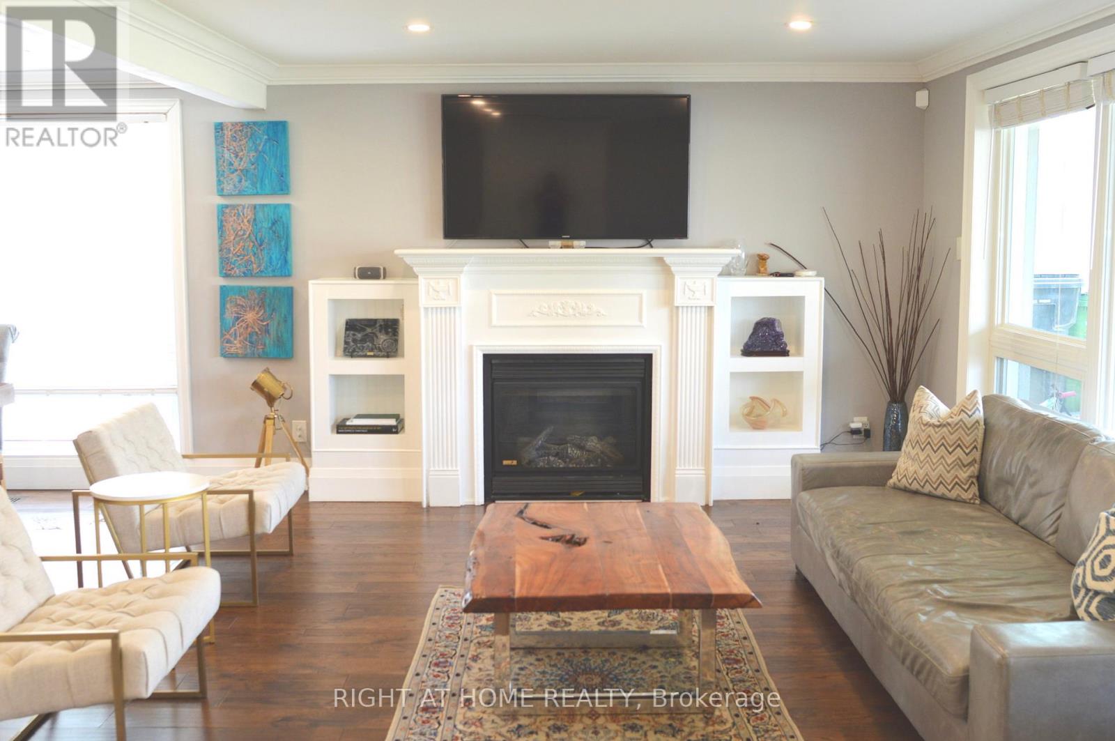 8 Alonzo Road, Toronto, Ontario  M2R 1T5 - Photo 2 - C12912942