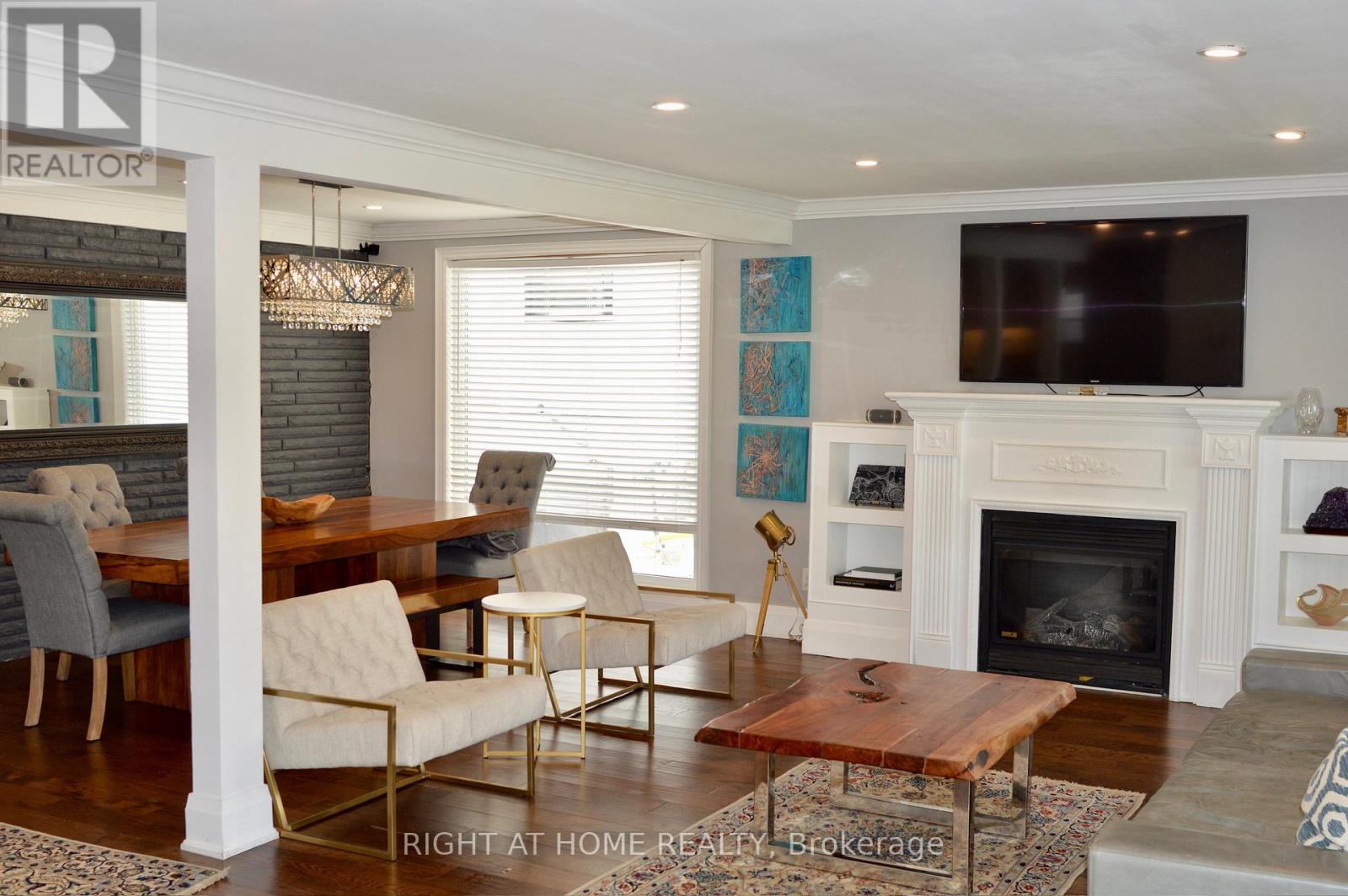 8 Alonzo Road, Toronto, Ontario  M2R 1T5 - Photo 3 - C12912942