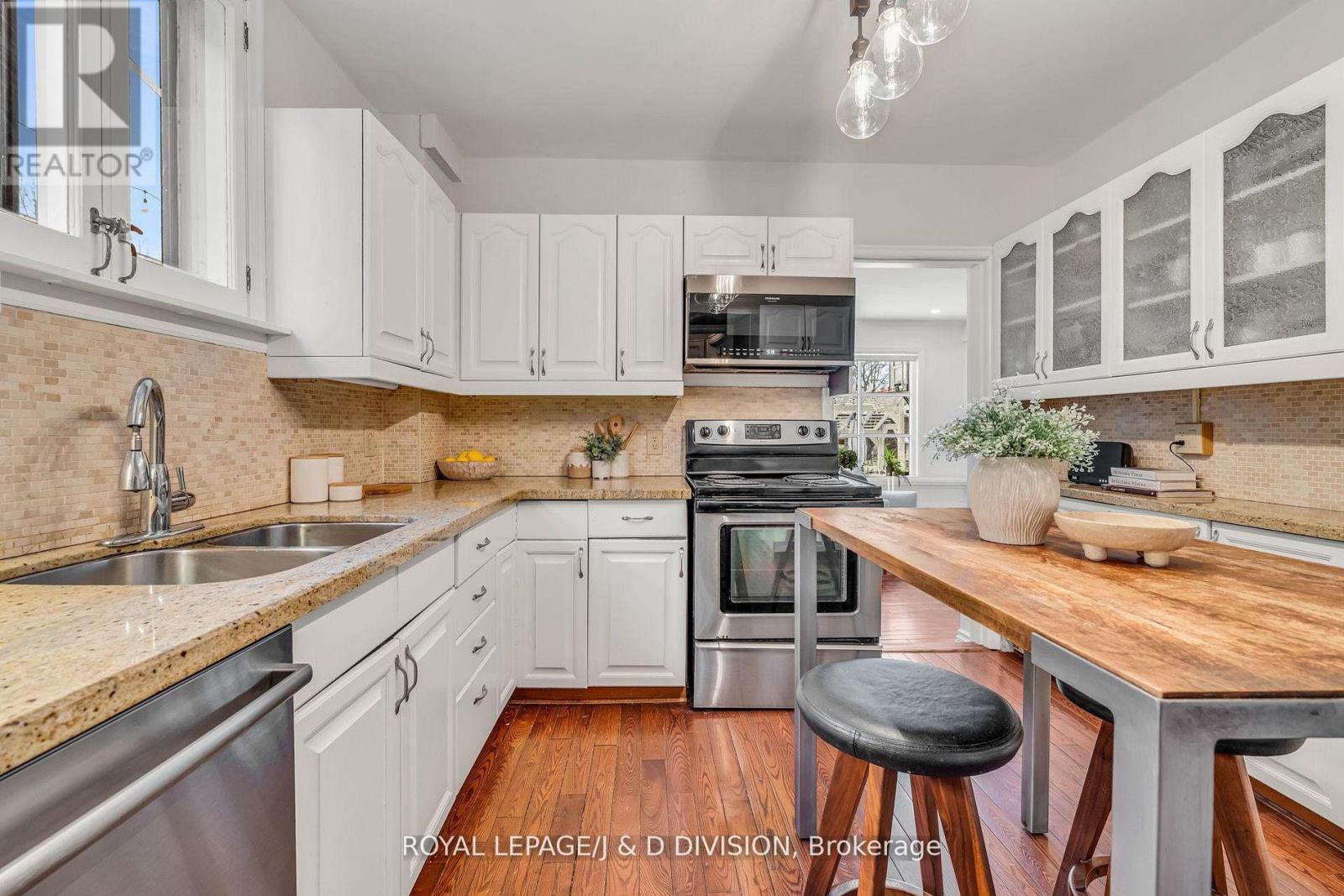 453 Oriole Parkway, Toronto, Ontario  M5P 2H7 - Photo 12 - C12912954