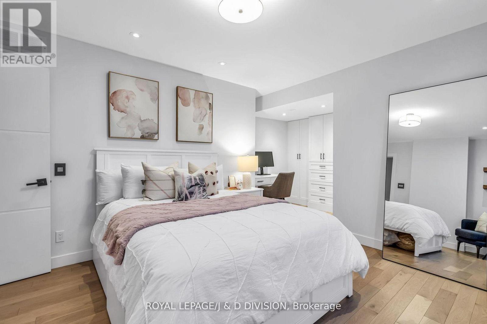 453 Oriole Parkway, Toronto, Ontario  M5P 2H7 - Photo 32 - C12912954