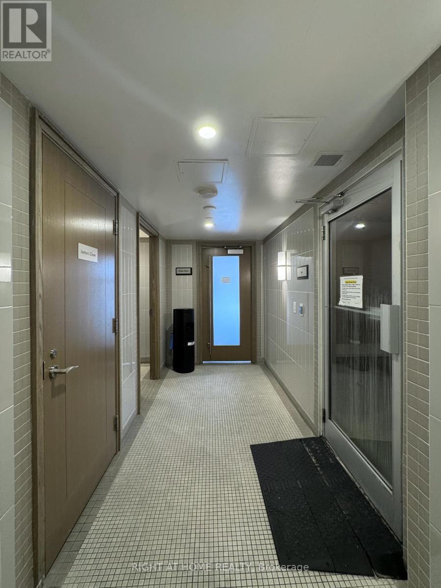 428 - 36 Via Bagnato, Toronto, Ontario  M6A 0B7 - Photo 15 - W12886174