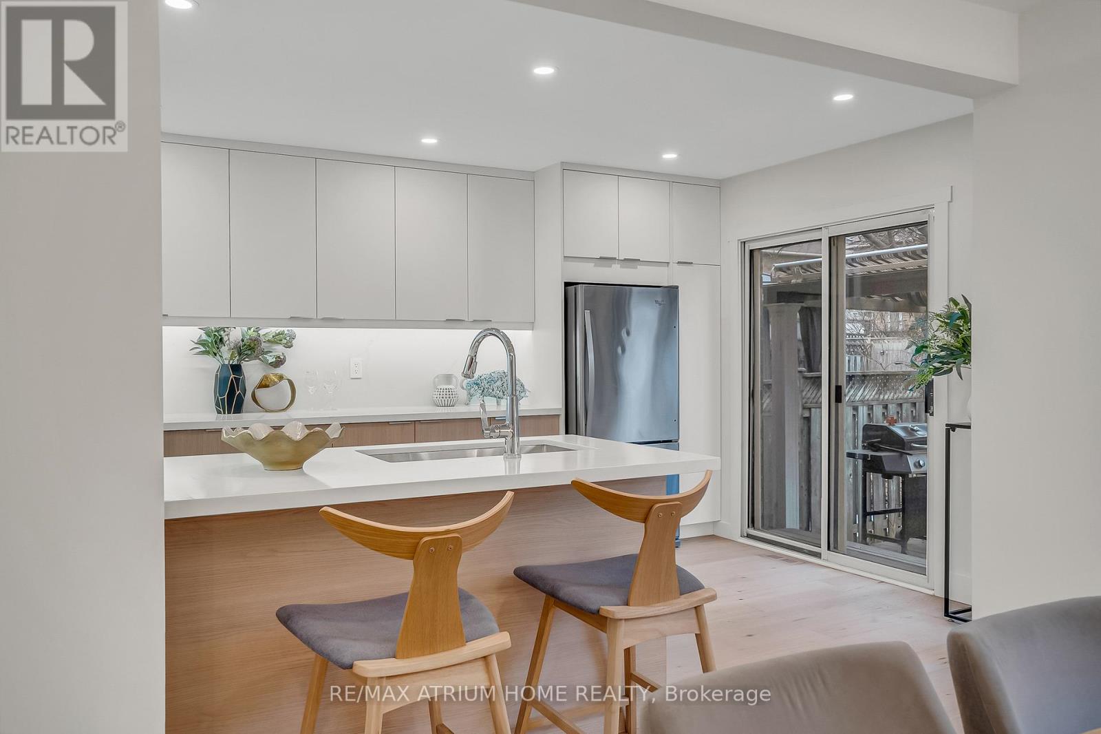 86 Old Colony Drive, Whitby, Ontario  L1R 2G9 - Photo 14 - E12912964