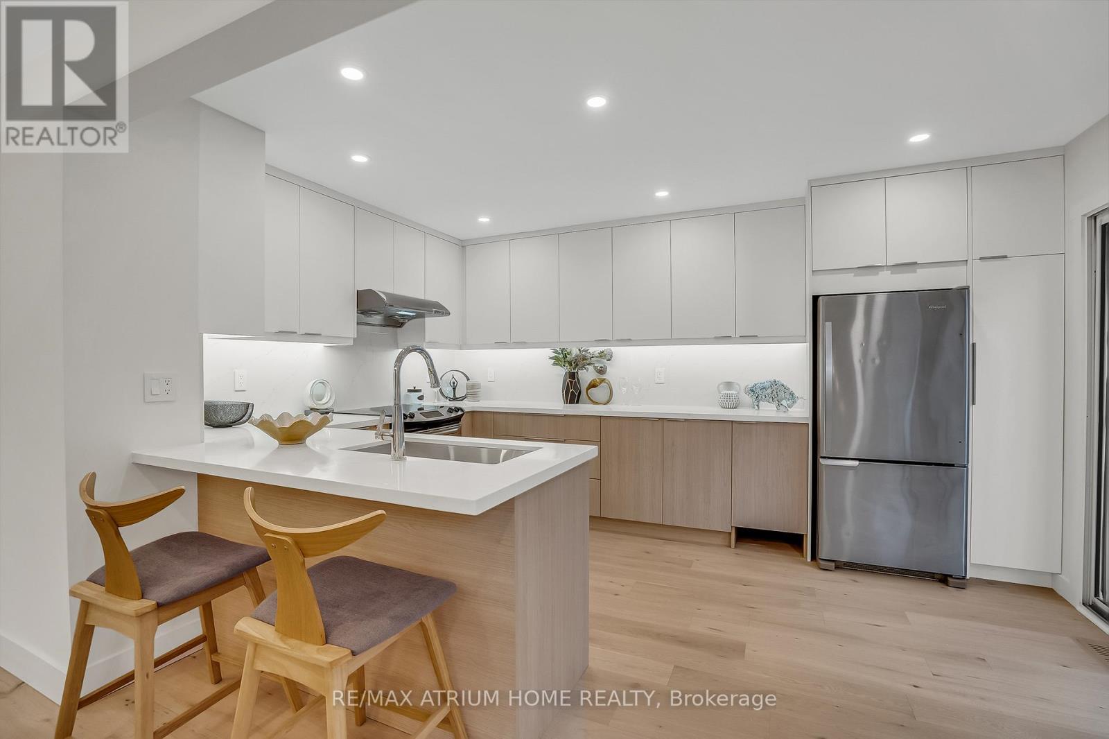 86 Old Colony Drive, Whitby, Ontario  L1R 2G9 - Photo 15 - E12912964