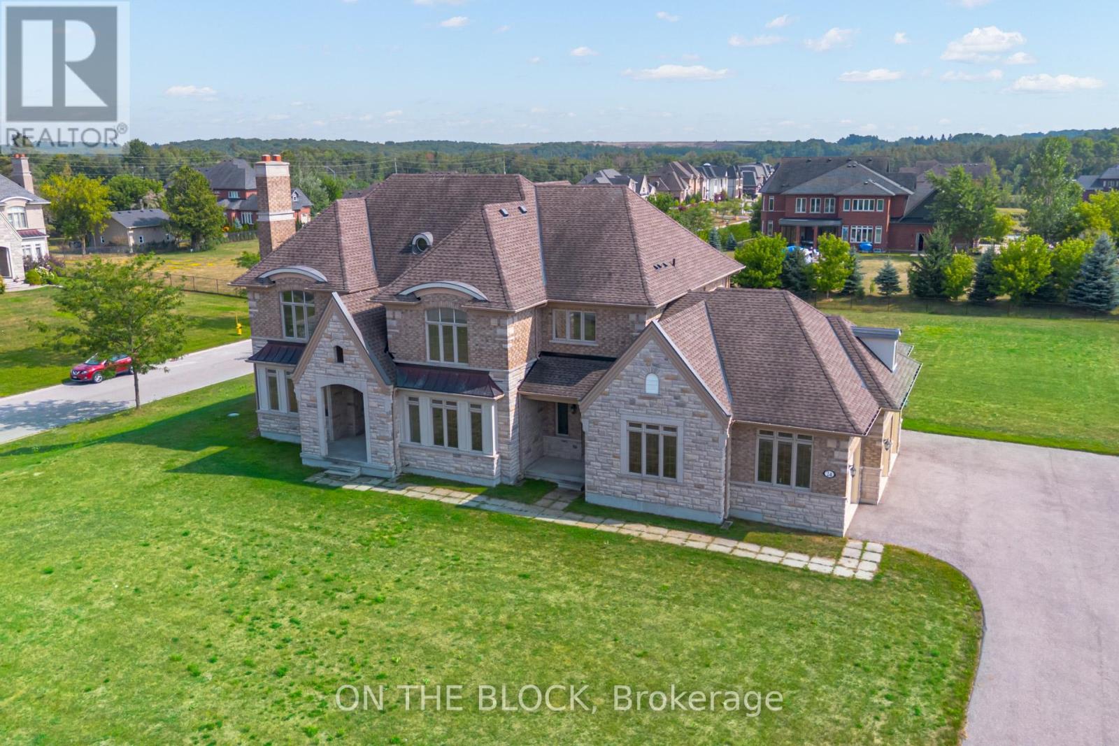 24 WHITEWOOD DRIVE, Whitchurch-Stouffville (Ballantrae)