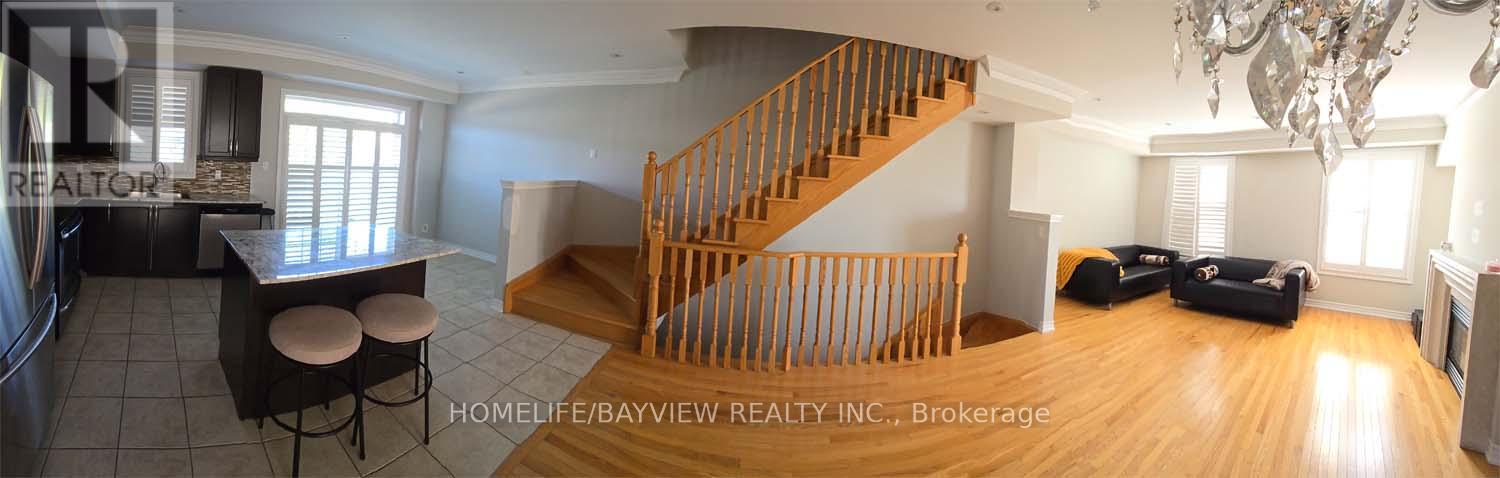 3 Vysoka Lane, Markham, Ontario  L6C 0N9 - Photo 2 - N12912858