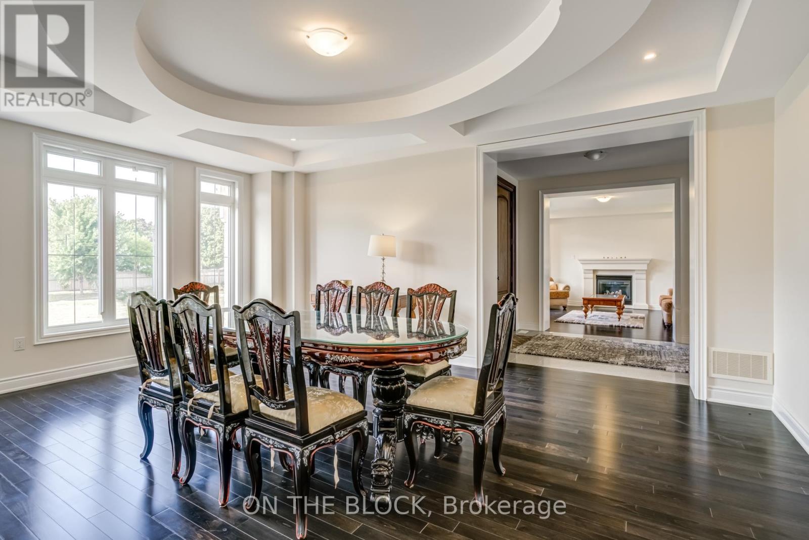 24 Whitewood Drive, Whitchurch-Stouffville, Ontario  L4A 1R9 - Photo 17 - N12912874