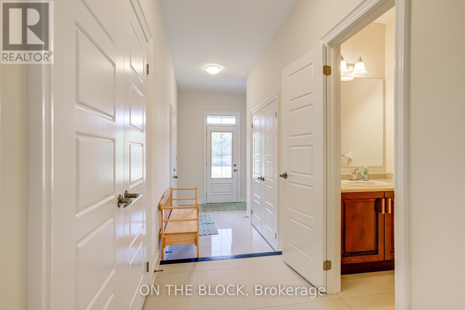 24 Whitewood Drive, Whitchurch-Stouffville, Ontario  L4A 1R9 - Photo 30 - N12912874