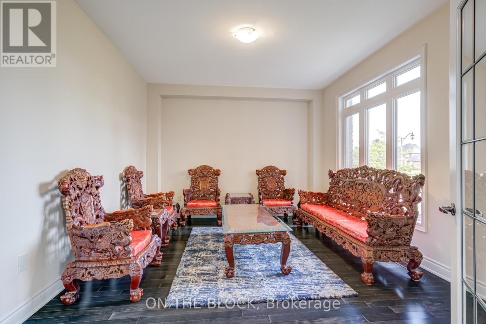 24 Whitewood Drive, Whitchurch-Stouffville, Ontario  L4A 1R9 - Photo 33 - N12912874