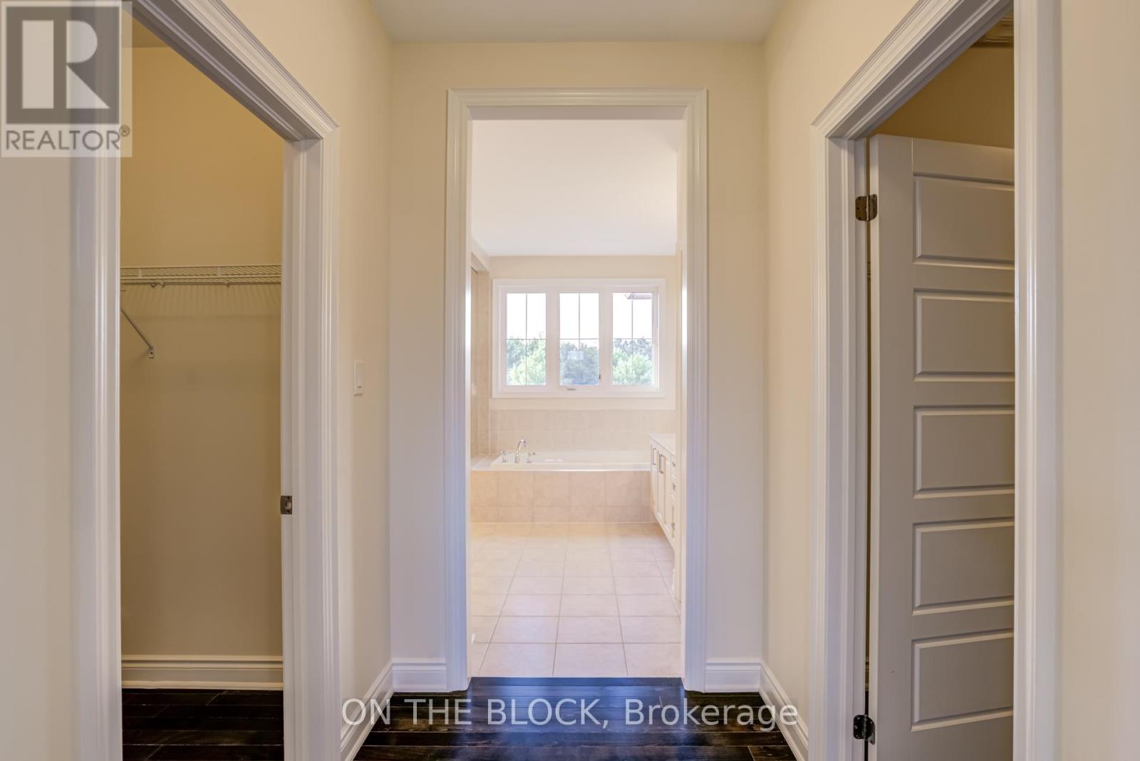 24 Whitewood Drive, Whitchurch-Stouffville, Ontario  L4A 1R9 - Photo 43 - N12912874