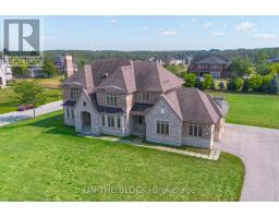 24 WHITEWOOD DRIVE, Whitchurch-Stouffville, Ontario
