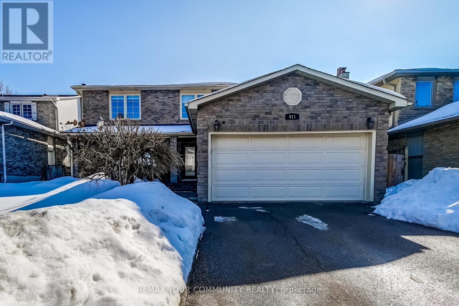 911 FERNDALE CRESCENT, Newmarket, Ontario