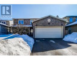 911 FERNDALE CRESCENT, Newmarket, Ontario
