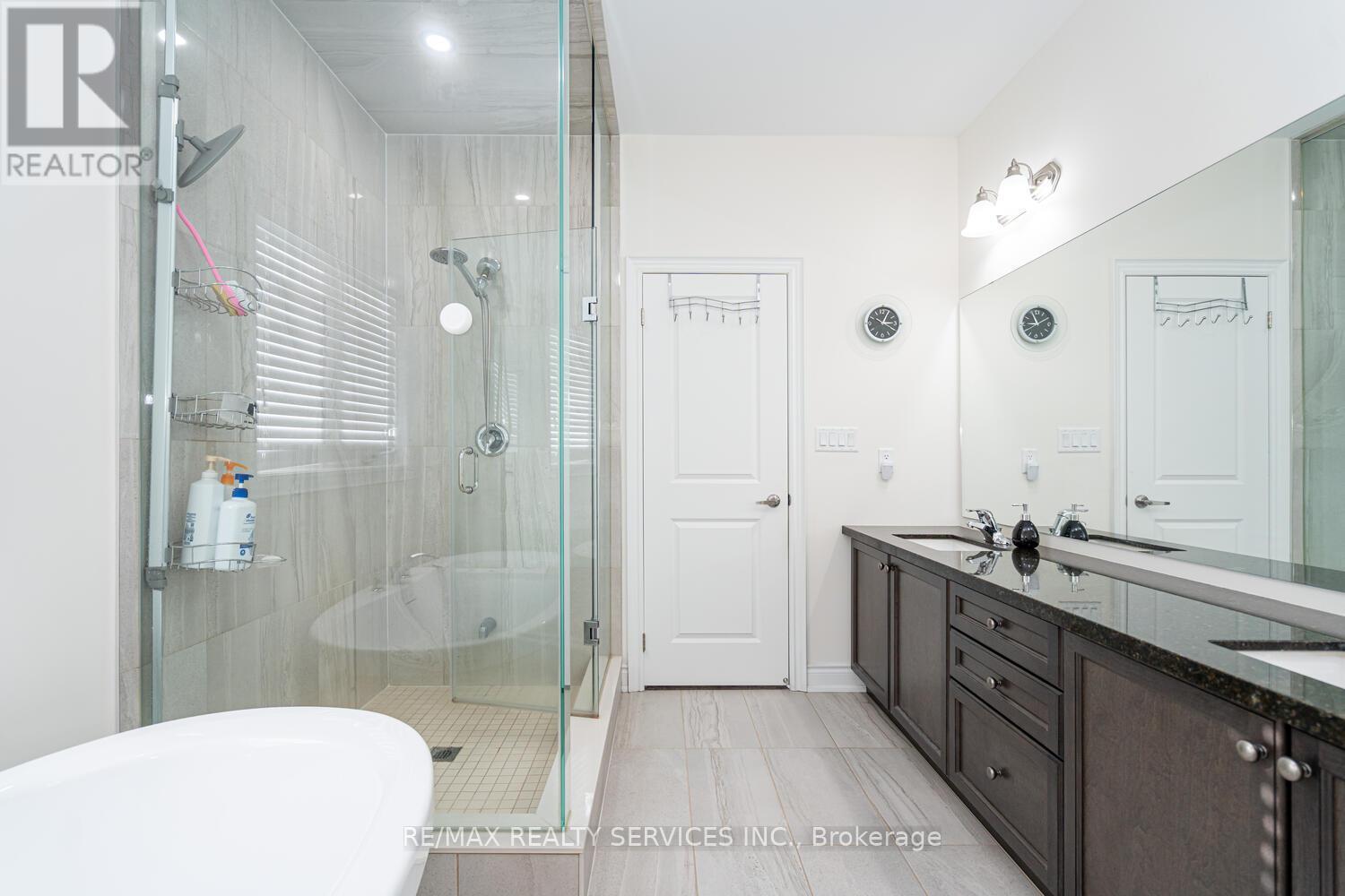 34 Thornvalley Terrace, Caledon, Ontario  L7C 4H9 - Photo 28 - W12912852