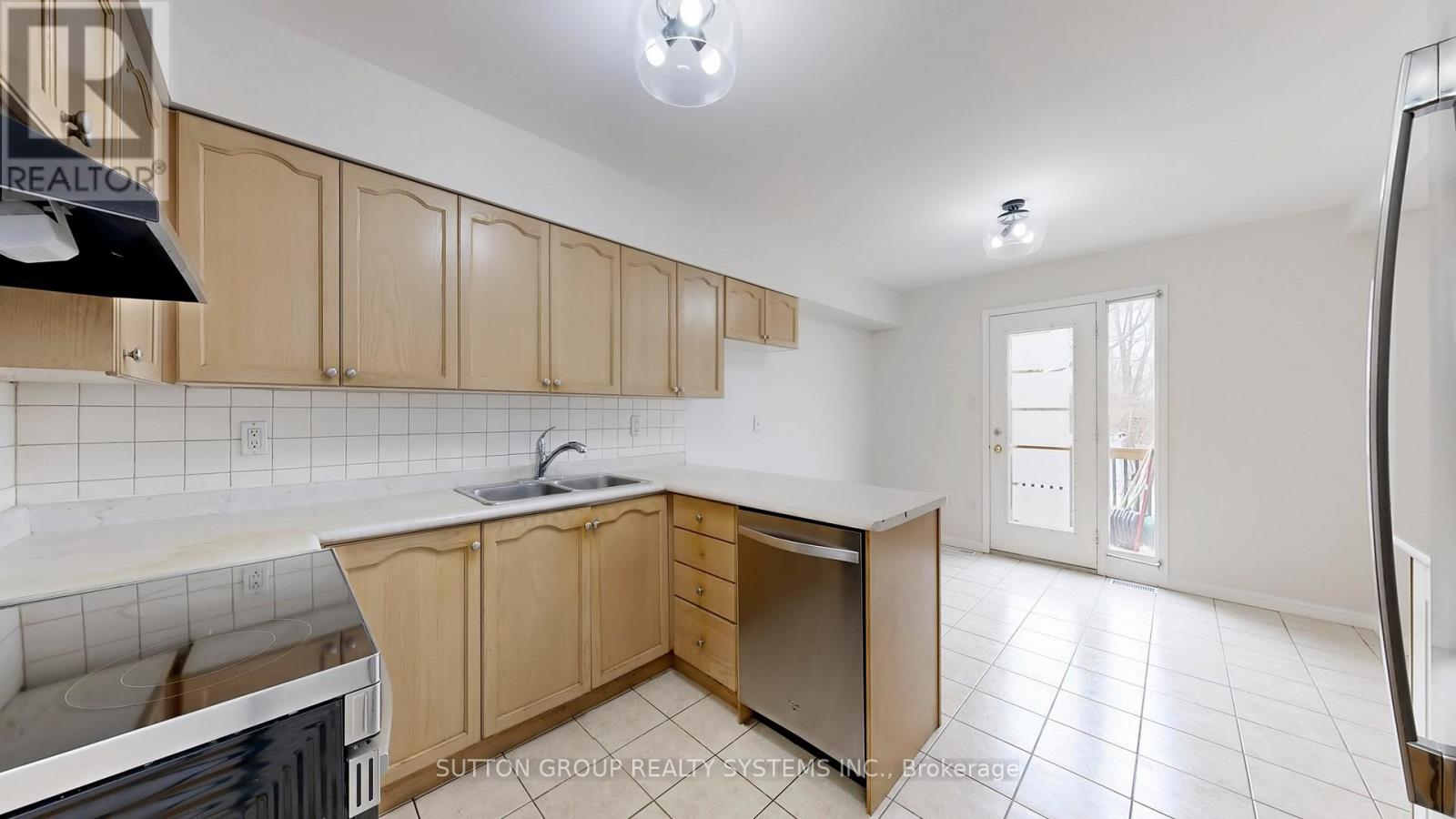 68 Osler Street, Toronto, Ontario  M6P 4A2 - Photo 6 - W12912856