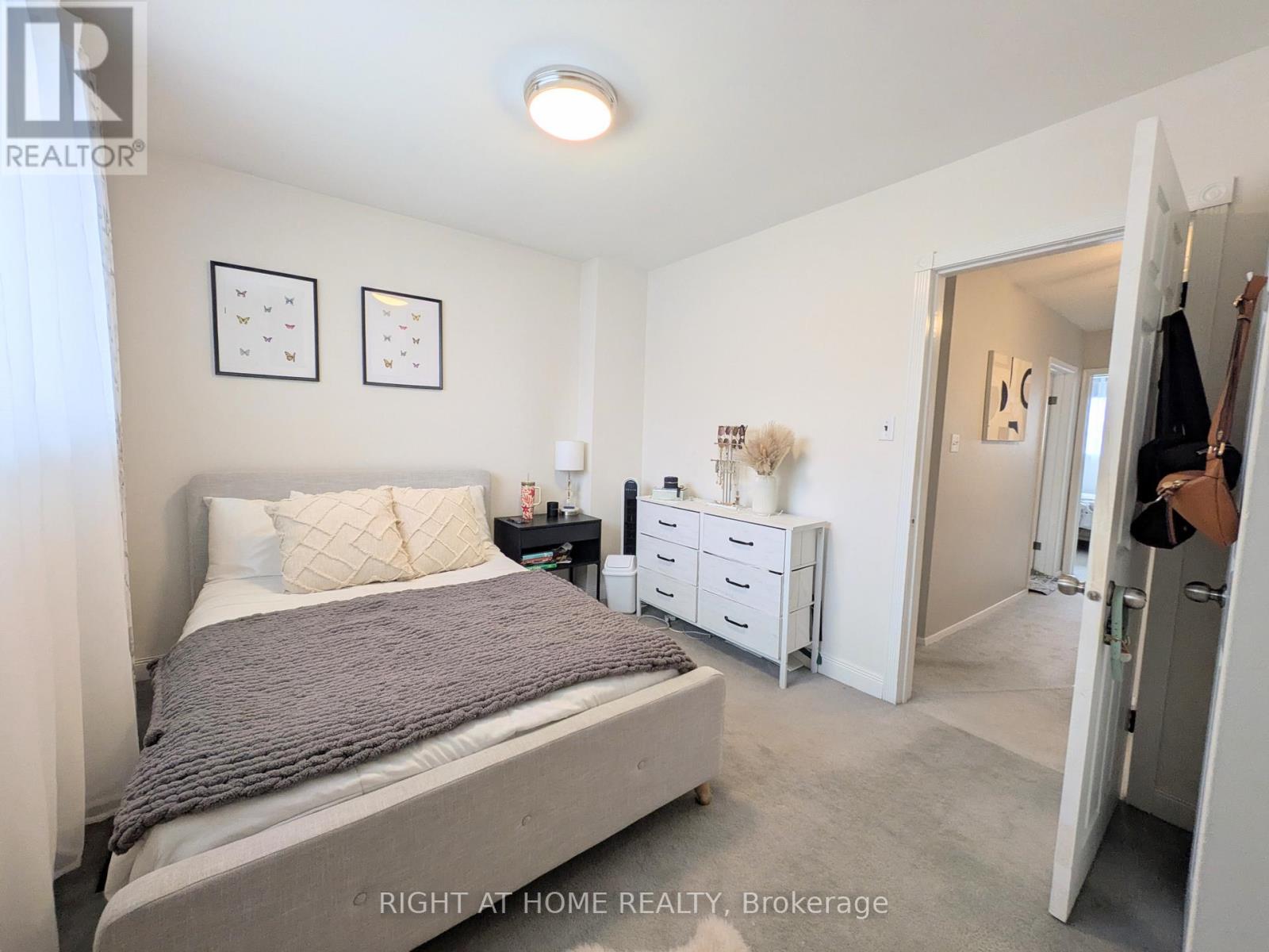 2309 Brookhurst Road, Mississauga, Ontario  L5J 1R1 - Photo 10 - W12912862