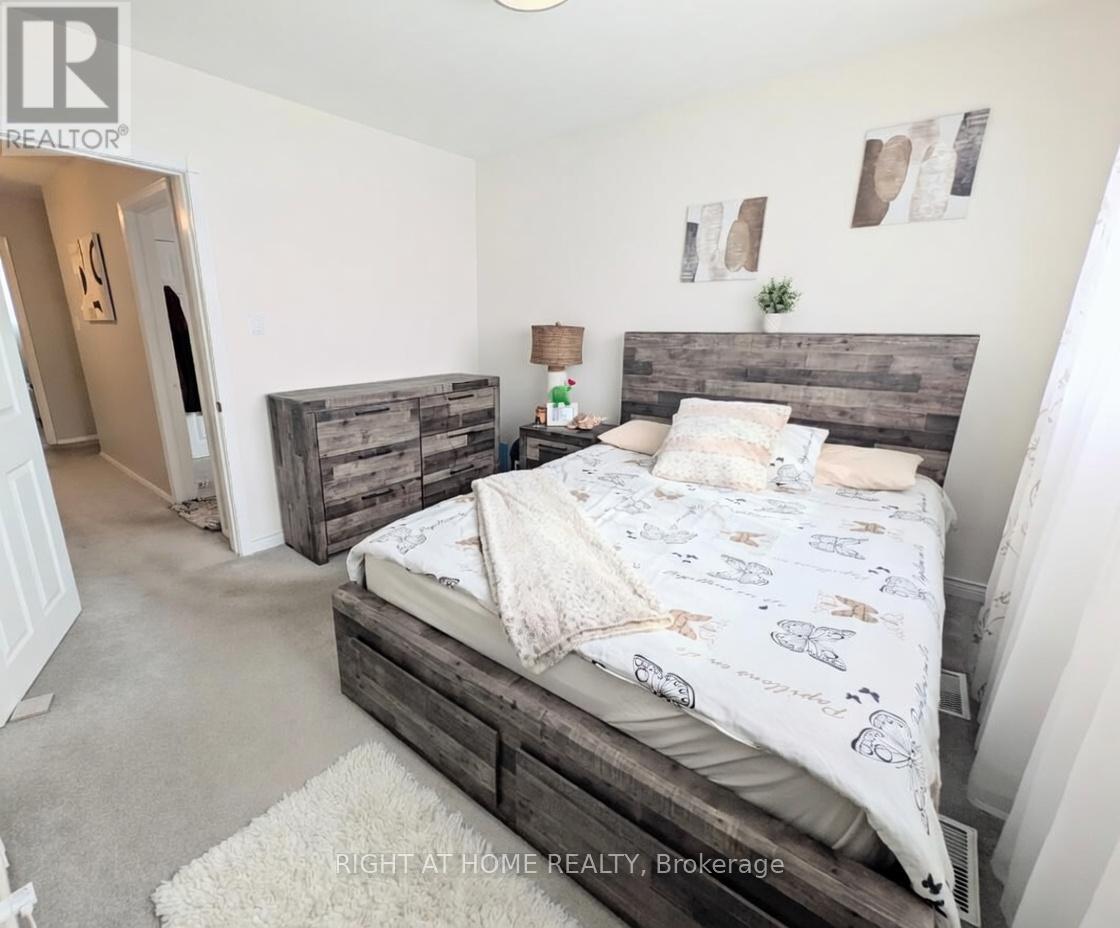 2309 Brookhurst Road, Mississauga, Ontario  L5J 1R1 - Photo 13 - W12912862