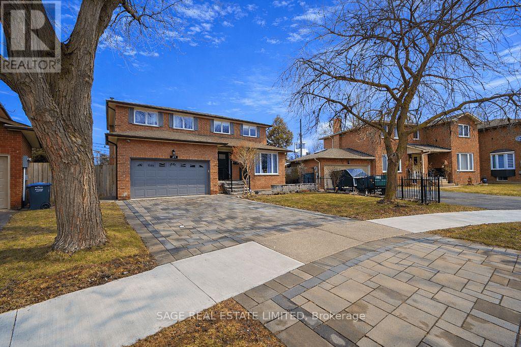 411 THE THICKET, Mississauga, Ontario