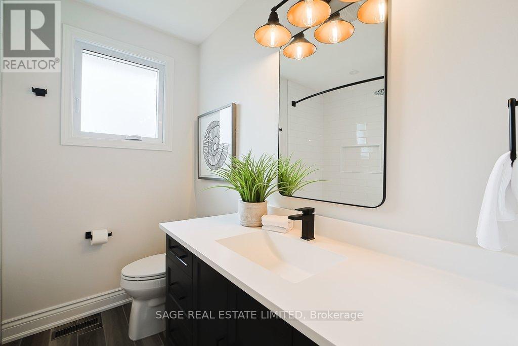 411 The Thicket, Mississauga, Ontario  L5G 4P6 - Photo 25 - W12912872