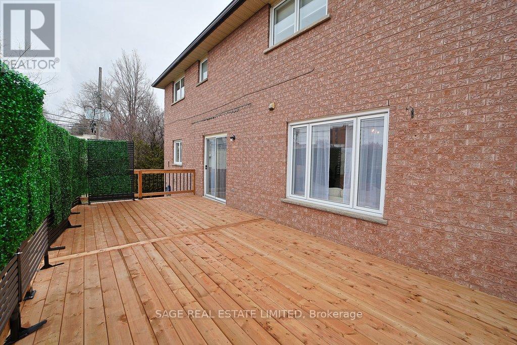 411 The Thicket, Mississauga, Ontario  L5G 4P6 - Photo 40 - W12912872