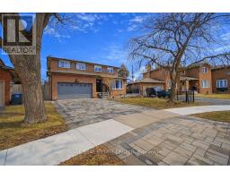 411 THE THICKET, Mississauga, Ontario