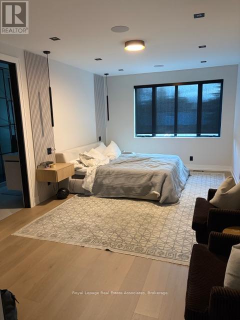 24b Broadview Avenue, Mississauga, Ontario  L5H 2S9 - Photo 6 - W12912900