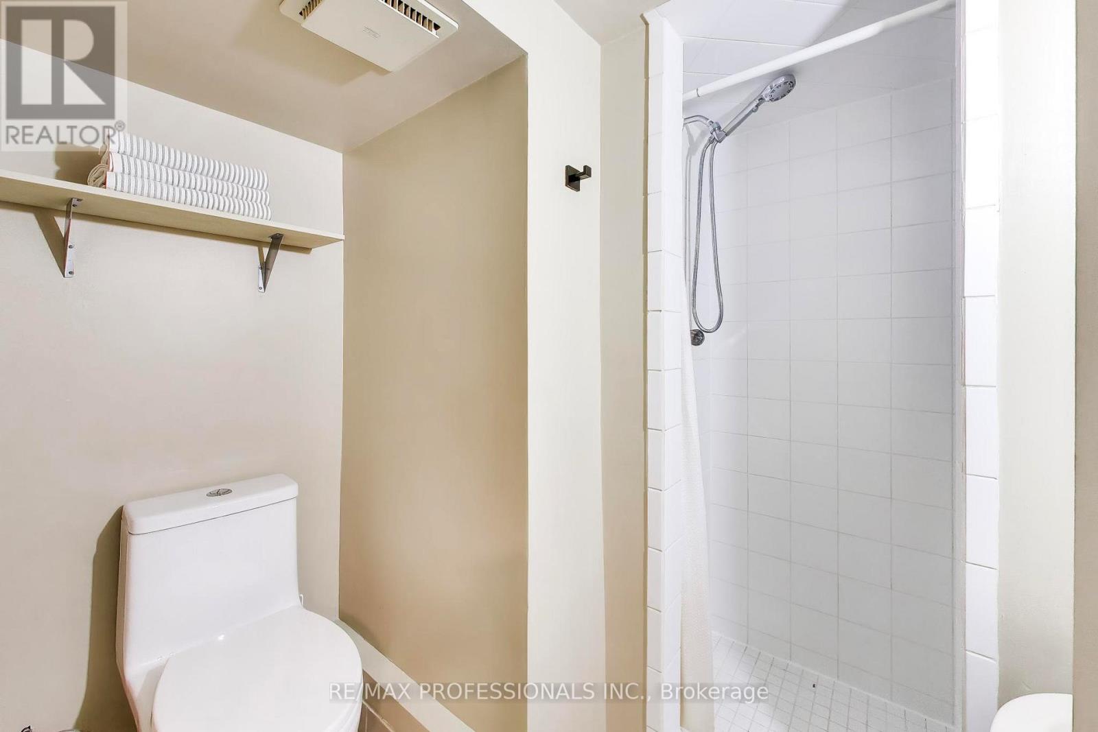 41 Windermere Avenue, Toronto, Ontario  M6S 3J3 - Photo 26 - W12912910