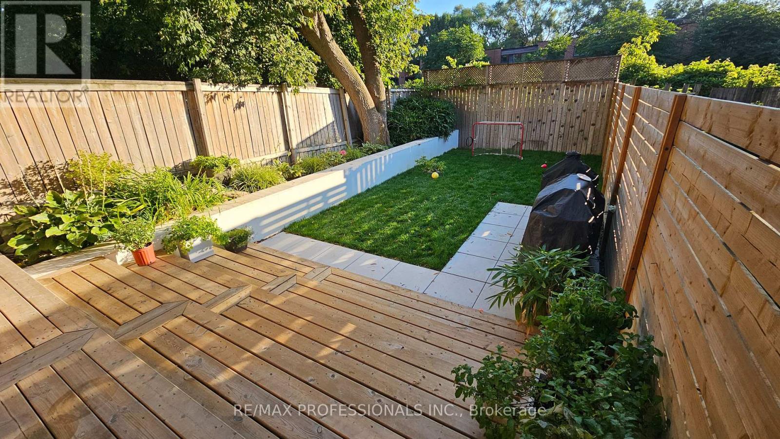 41 Windermere Avenue, Toronto, Ontario  M6S 3J3 - Photo 35 - W12912910