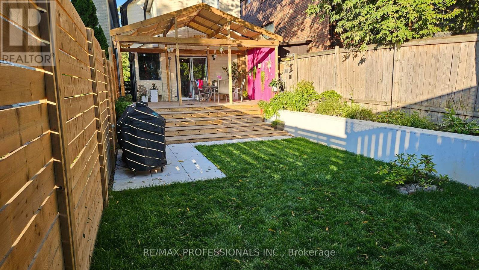 41 Windermere Avenue, Toronto, Ontario  M6S 3J3 - Photo 39 - W12912910