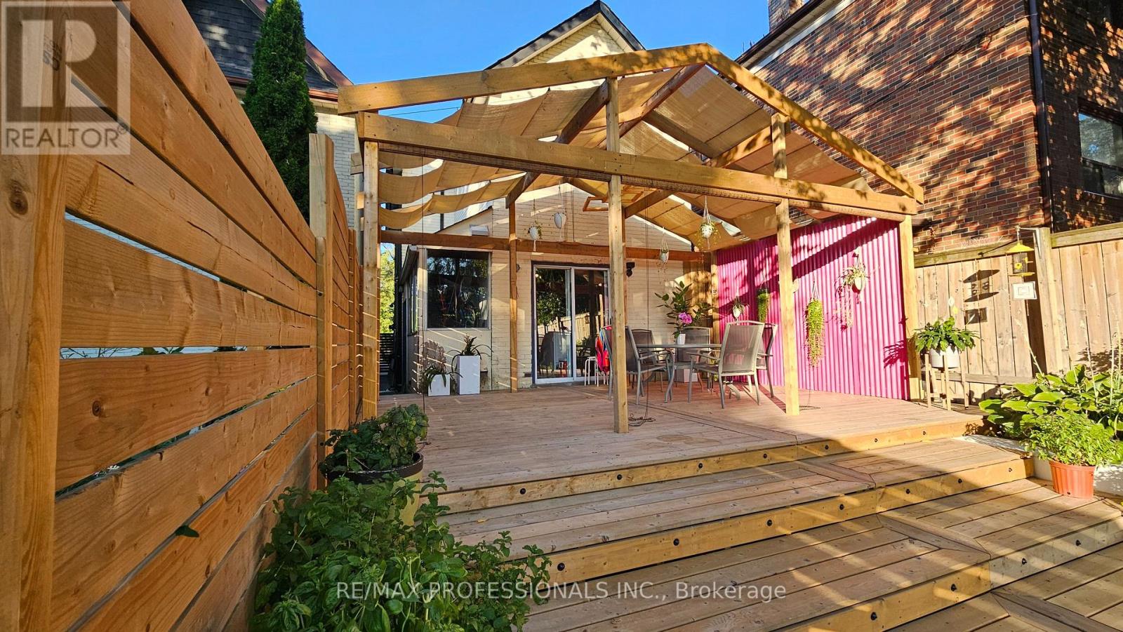 41 Windermere Avenue, Toronto, Ontario  M6S 3J3 - Photo 45 - W12912910