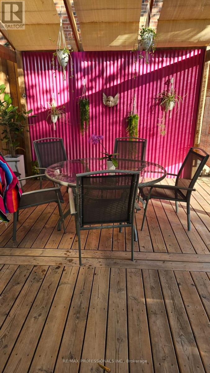 41 Windermere Avenue, Toronto, Ontario  M6S 3J3 - Photo 46 - W12912910