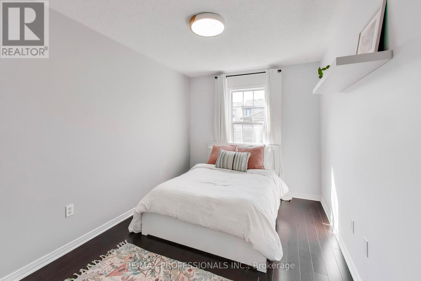 110 Littlewood Drive, Oakville, Ontario  L6H 6V2 - Photo 17 - W12912912