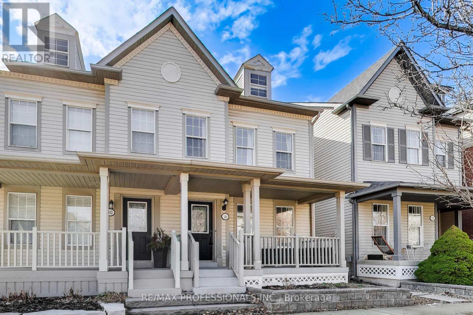 110 Littlewood Drive, Oakville, Ontario  L6H 6V2 - Photo 2 - W12912912