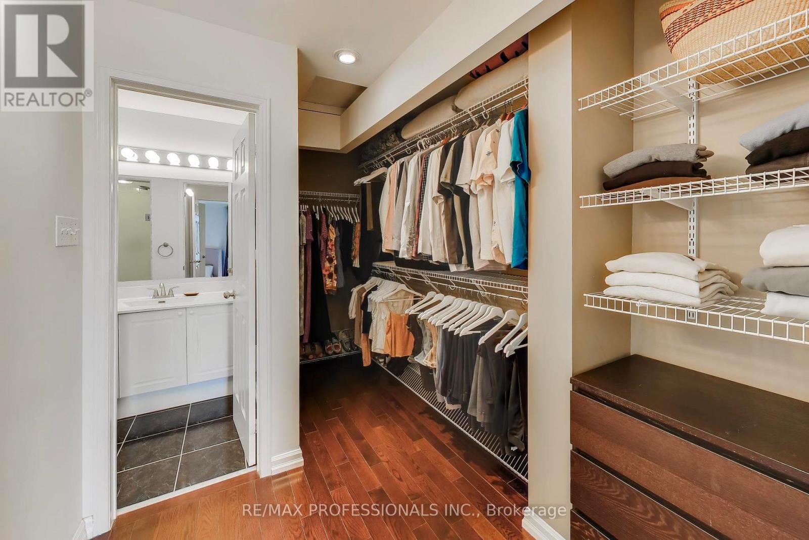 110 Littlewood Drive, Oakville, Ontario  L6H 6V2 - Photo 26 - W12912912