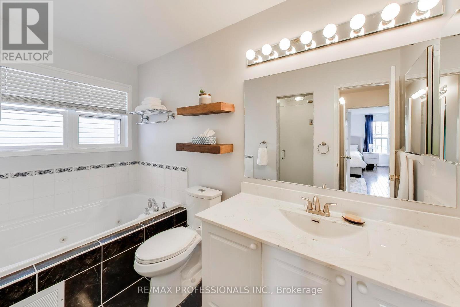 110 Littlewood Drive, Oakville, Ontario  L6H 6V2 - Photo 27 - W12912912