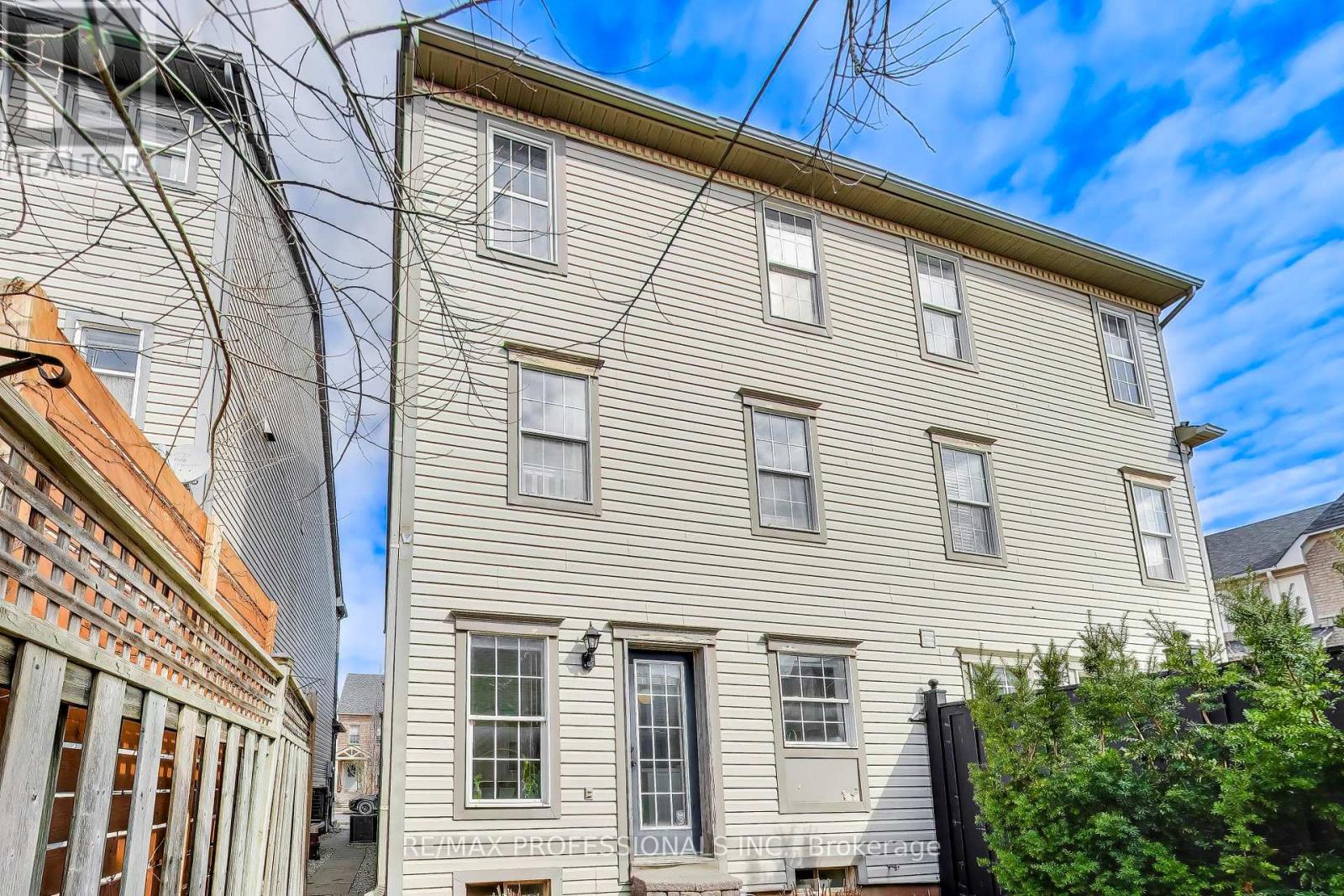 110 Littlewood Drive, Oakville, Ontario  L6H 6V2 - Photo 34 - W12912912