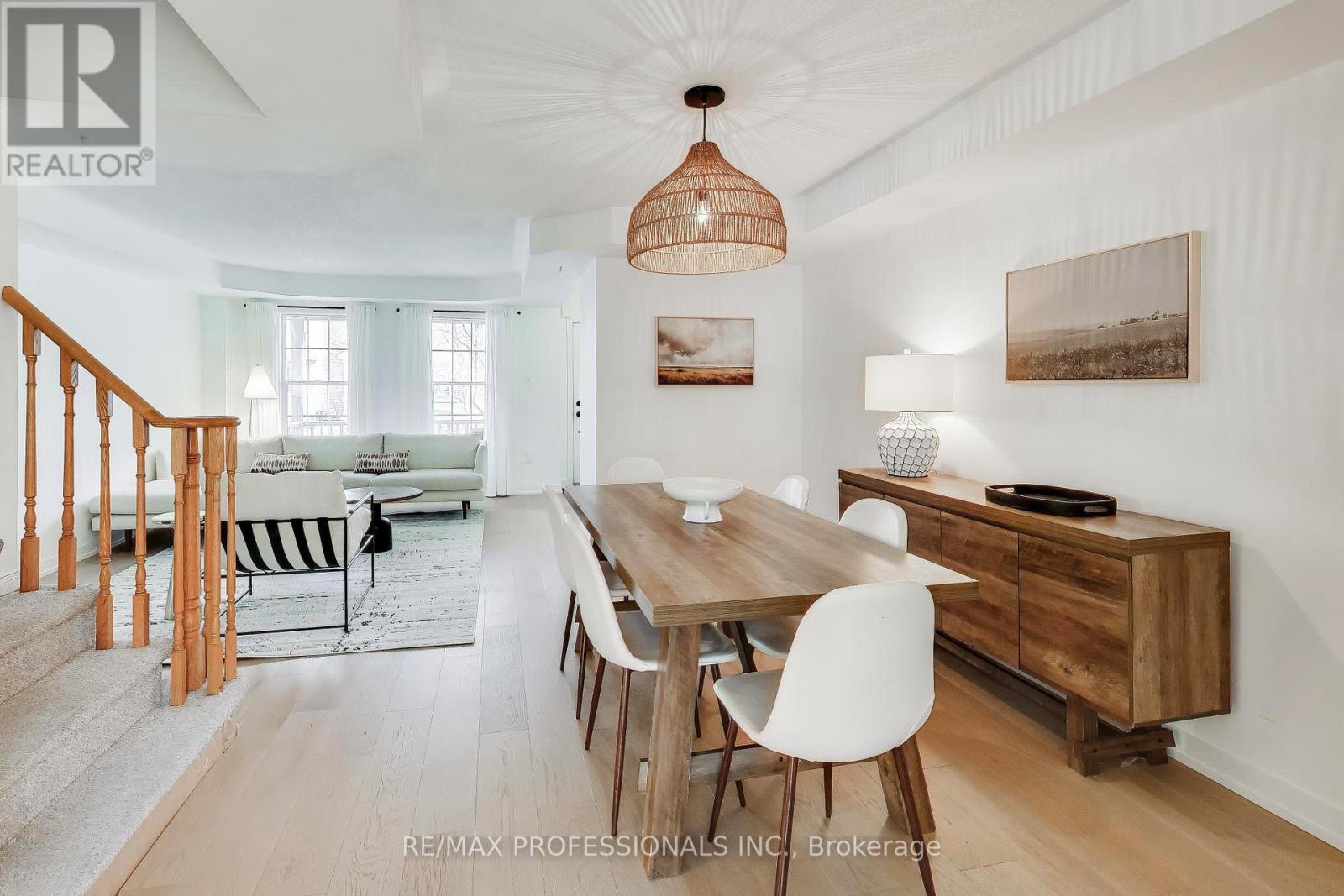 110 Littlewood Drive, Oakville, Ontario  L6H 6V2 - Photo 8 - W12912912