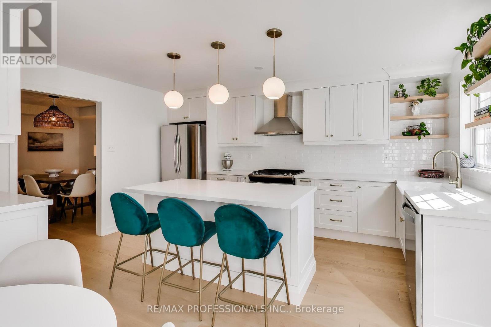 110 Littlewood Drive, Oakville, Ontario  L6H 6V2 - Photo 9 - W12912912