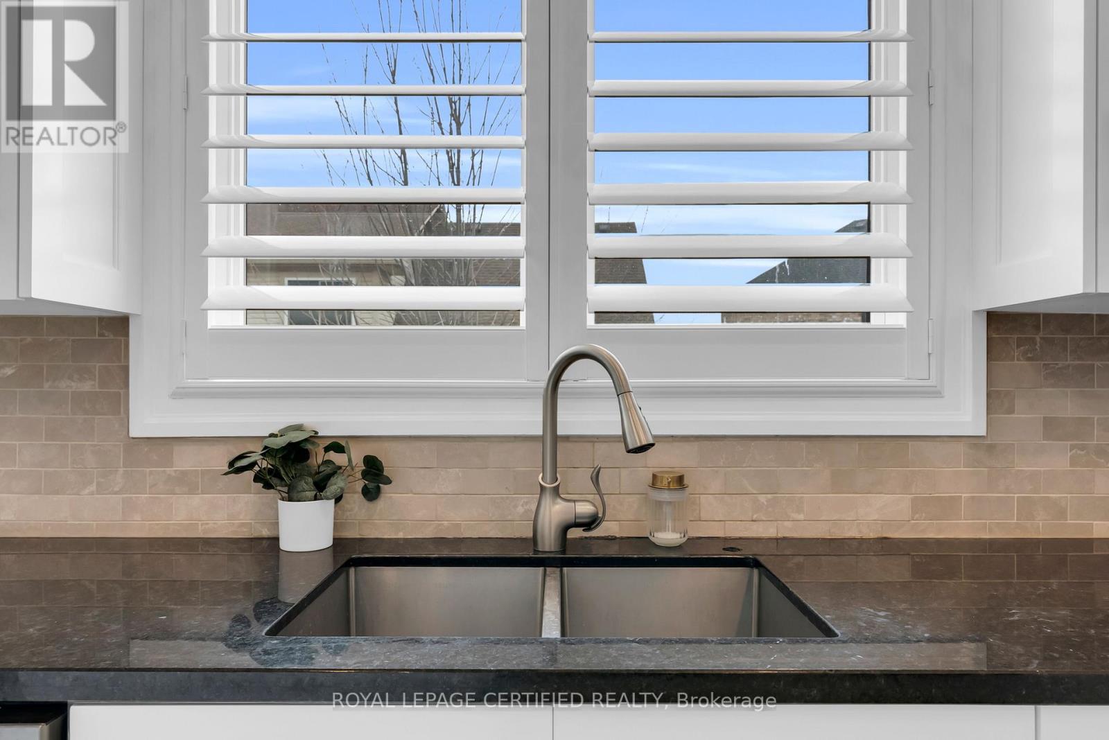 1211 Winter Crescent, Milton, Ontario  L9T 6V8 - Photo 24 - W12912926