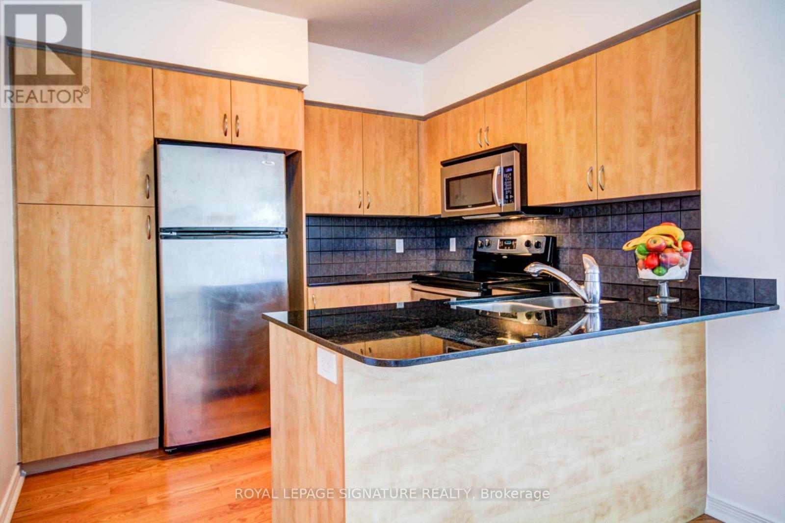 2207 - 15 Legion Road S, Toronto, Ontario  M8V 0A9 - Photo 3 - W12912928