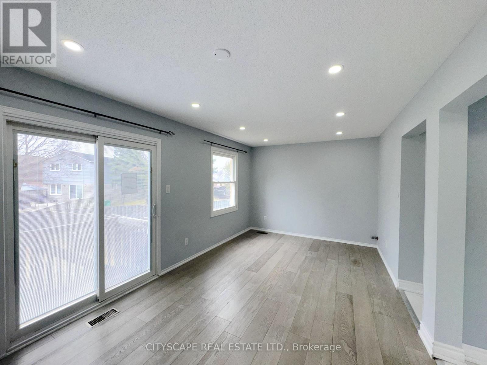 5014 Rundle Court, Mississauga, Ontario  L5M 4A3 - Photo 13 - W12912936