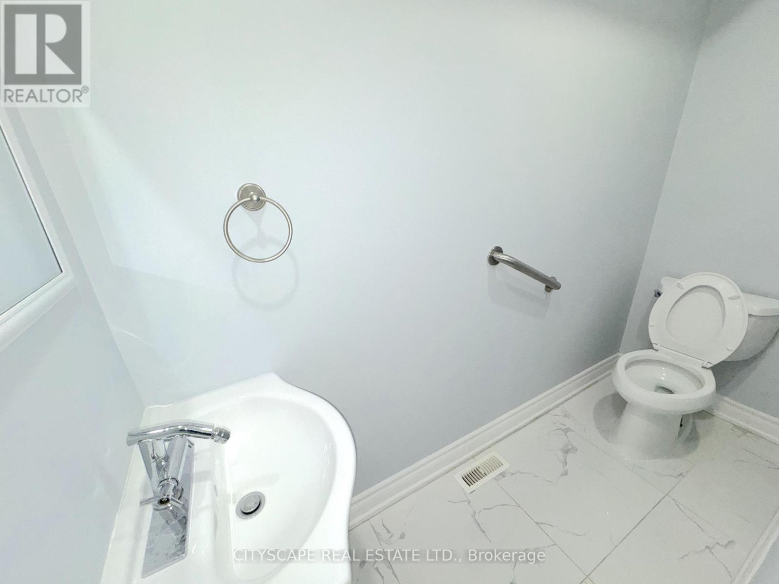 5014 Rundle Court, Mississauga, Ontario  L5M 4A3 - Photo 17 - W12912936