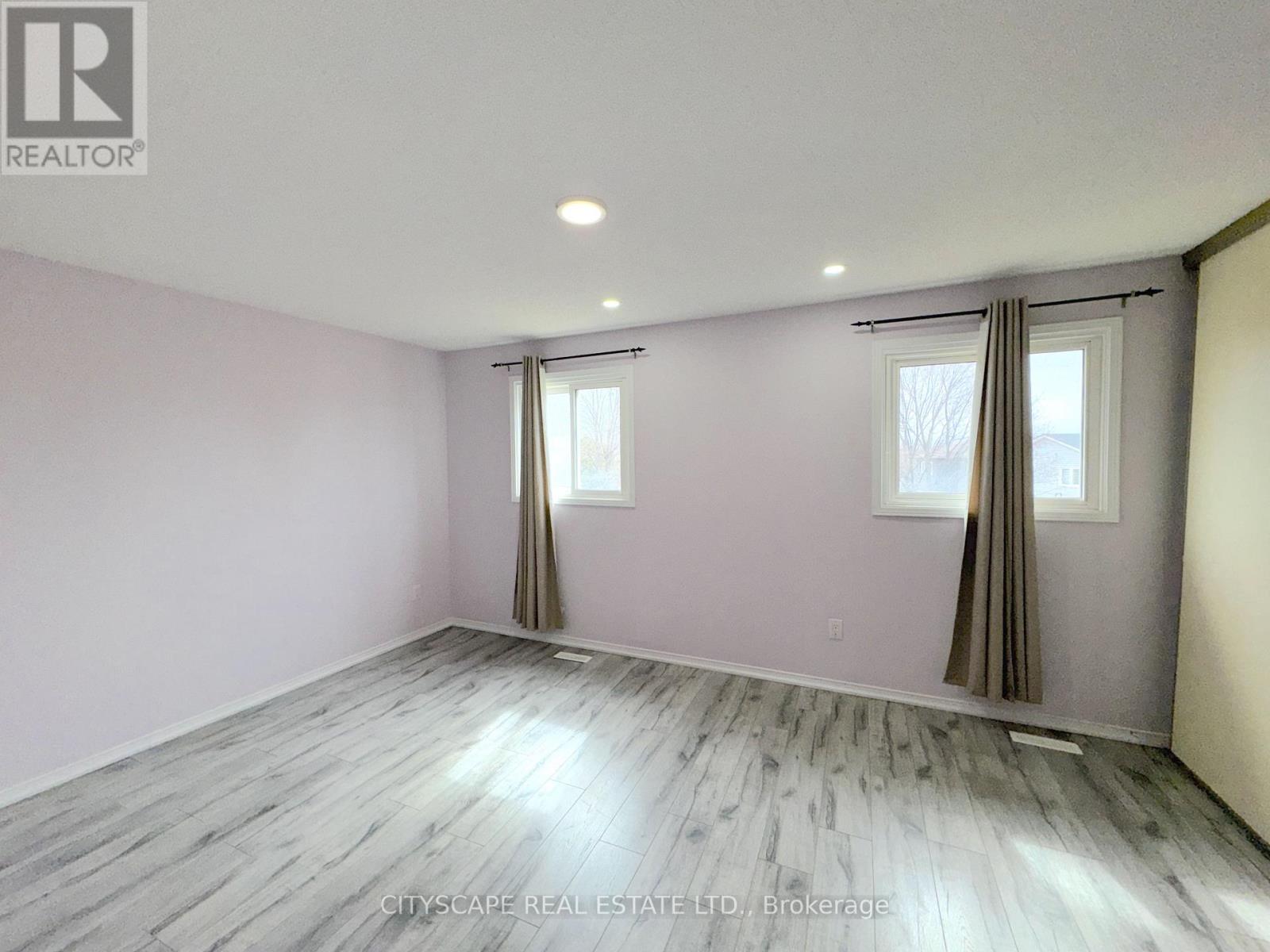 5014 Rundle Court, Mississauga, Ontario  L5M 4A3 - Photo 22 - W12912936